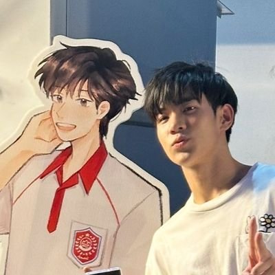 15ien's profile picture. Living my life to the fullest.
Angry all the time.