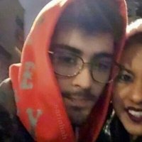 sarinhah fez carinho no rosto do louis (@lwtfck4) 's Twitter Profile