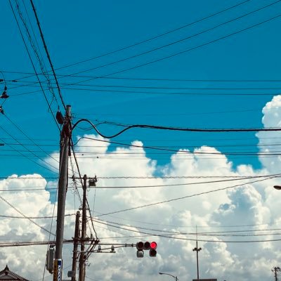 近頃はもっぱらティンホイッスルを練習しています。 水曜日に友達と配信することもあります。一人でも稀に配信します。気が向いたら文章も書く。しかしそうじゃないこともツイートされます。