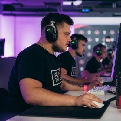 27 | 🇷🇸 CS2 player. https://t.co/I9iqY6Wo4m 📩 Business inquiries: dsarfsf@gmail.com