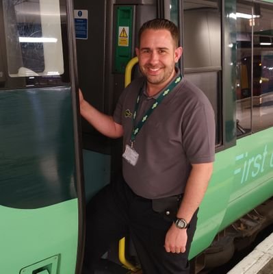 Train Driver for @SouthernRailUK. Follow my travels across the south coast. Snooker player and follower when outside of the cab. All views are my own.