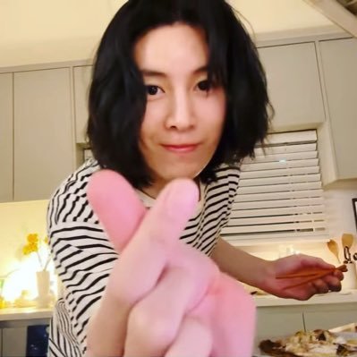 🐝 ผึ้งน้อย 작은 벌 💜 Mineu🐝さんのプロフィール画像