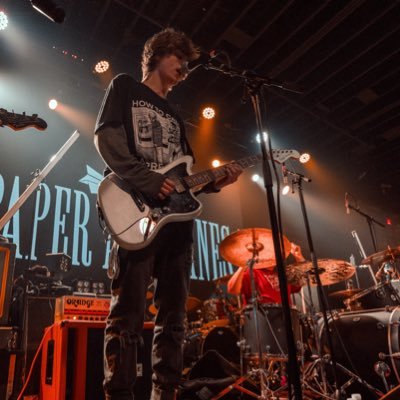 damiankanew's profile picture. paper airplanes/sicada