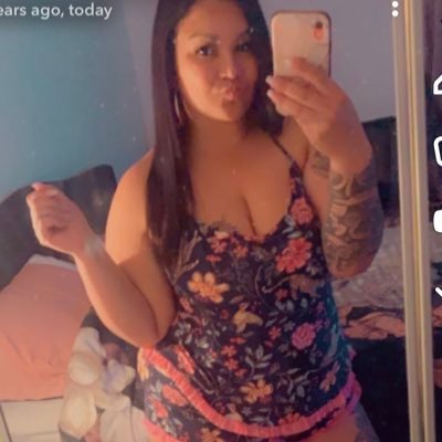 thicc_dimplez's profile picture. 