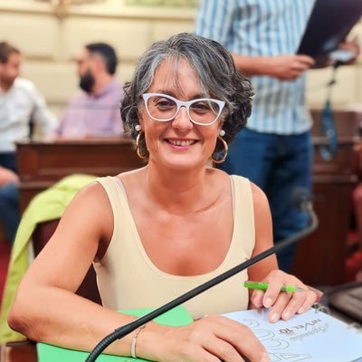 Diputada Provincial. Socialista. Mamá de Agostina y Bruno. Creo profundamente en la humanidad, la solidaridad y el diálogo.