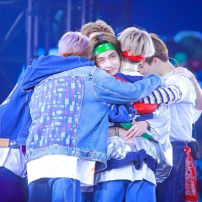 riseautumnwind's profile picture. in this bangtan shz for life || stan acct || full-time reader, part time writer ||  i retweet a lot of taekook stuff || no need to @ me, i’m fine as a ghost