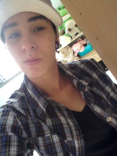 • Se arrepender é um #direito pra quem , tem muito oqee viveer aiindaa , e disso podee se ter certezaa  • Msn : PaaSilvaa_@hotmail.com