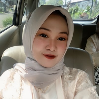 ditaersvr's profile picture. hi you're loved