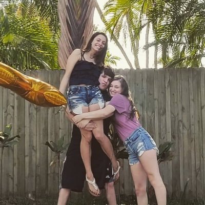 JaysonUbo's profile picture. RSN: J ayson | Competitive Chess/CoD/Smash/Pokémon enthusiast | Runescape completionist who finally was bothered to max. He/him