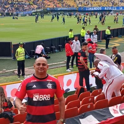 Entrenador de Futbol Base y preparador físico.
Licencia C Federación colombiana de fútbol.
Club Deportivo Flamengo Aley