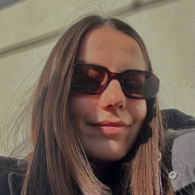 ecemnazarass's profile picture. 