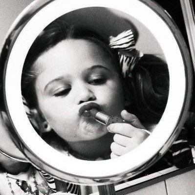 chelle_rita's profile picture. 