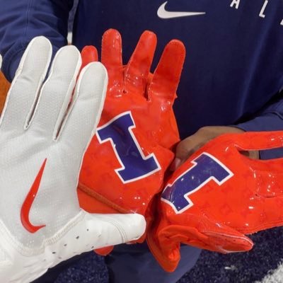 ao_young2276's profile picture. 