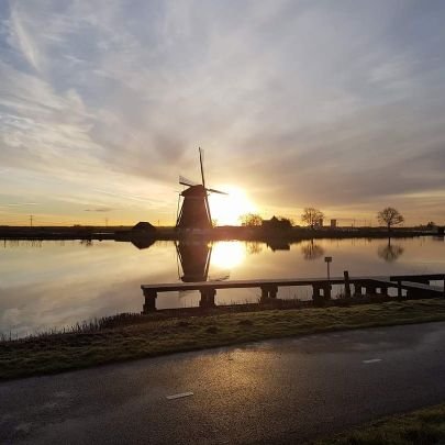 Kritische Nederlander die zelf wel bepaald wat de waarheid is.