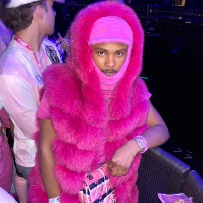 Nicki Minaj Connoisseur *not impersonating anyone*