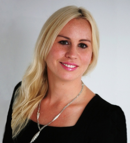 chloewright78's profile picture. Music lawyer