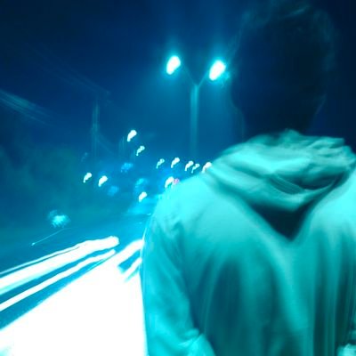 Quisiera ser la mitad de persona de lo que crees que soy.