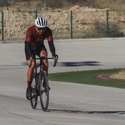 Contador Publico, FECA. 1993.                                                                 Ciclista 🚴‍♂️