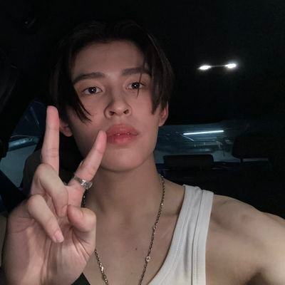 @ppnaravit @phuwintang i yo viendo #WeAreSeries 💌
☆.ㅤㅤ. ☆ ☆.
i 🤍 skz