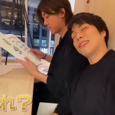 os_work50887's profile picture. 2022年の秋、SEGAの英傑大戦っていうゲームのポスターの【曹操】に一目惚れし、人生初のゲーセン通いの始まり。
ひたすら課金していますが、めっちゃ難しいです。

曹操があまりにも綺麗なので、曹操の絵を描けるようになりたくて、コピック（色塗り用のペン）250色買いました。
しかし描けません。

はぁ曹操……大好き❤