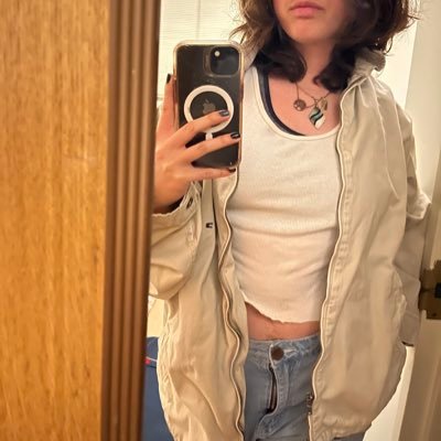 goldstar bisexual (they/he)