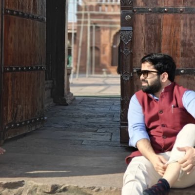 •Editor •सहाफ़ी •INQUILAB_EXPRESS •Ex-NATIONALVOICE •State-President -NPTI (NEWS PAPER TRUST OF INDIA) •Peace_spreader •writer •poet •Sufi •UnFlinching
