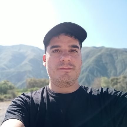 NicolassDz's profile picture. Just a geek