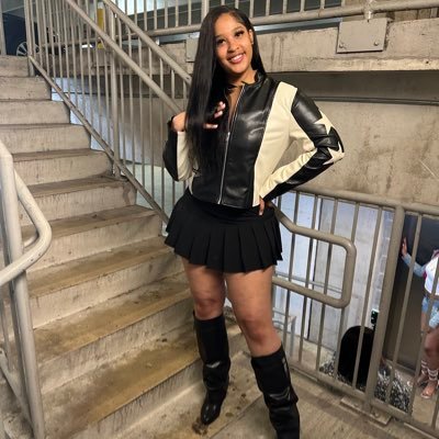 __nnyaa__'s profile picture. DIZZYLILSISTER💙