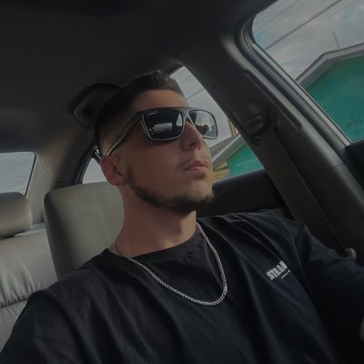 PerotoniFelipe's profile picture. “A vida é feita dê desafios”.                #contaNova