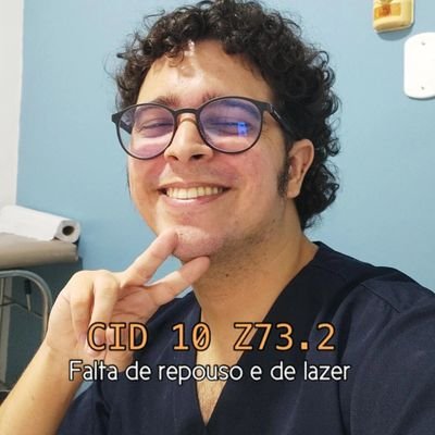 aqui só falo besteira, se quiser coisa séria vá pro Instagram: médico em @/fer.medicinando & política em @saudecamarada