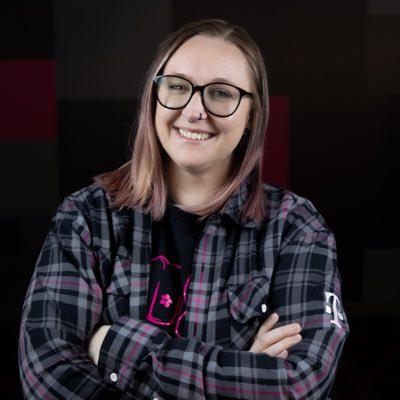 Coach- Total Experience at T-Mobile      💕Magenta Fam since 2015💕 I love: Tech. Books. Cats. Video Games.