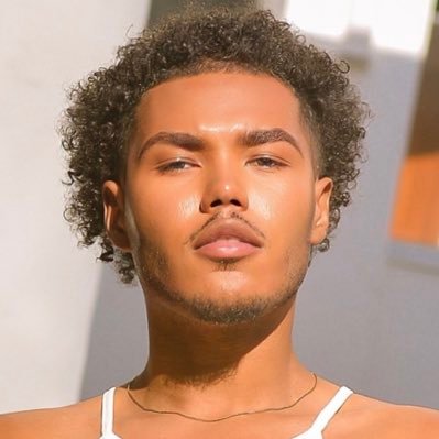 theglowboy's profile picture. baddie embodied