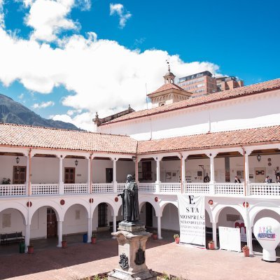 cambioUR2024's profile picture. Rosaristas preocupados por el futuro de la Universidad.