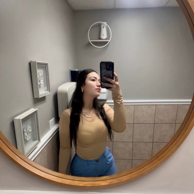 reyesd_jessica Profile Picture