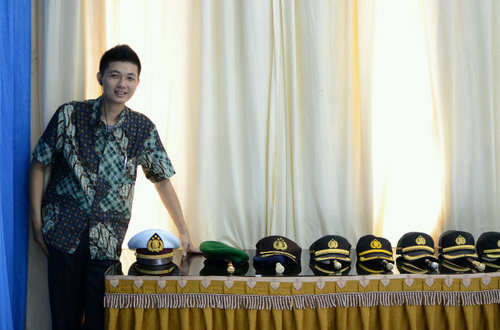 Premier Plus Organizer.  
by appointment only +628179625885