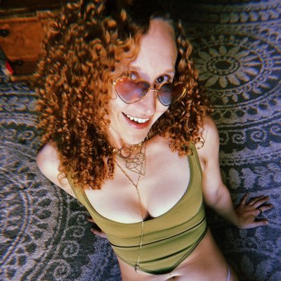 Learning, growing, being 💕✨🌈🍄🕉️https://t.co/0PnuY7F6Ra ✨💕 @gingerbanksart is SFW account 💕