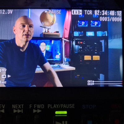 – Real News. Real Stories. Real Takeaways.
A freelance news cameraman/nightcrawler, with over 500 million TV views, now on X
