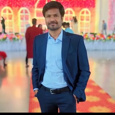 AnanadaDr's profile picture. Simple and straightforward.