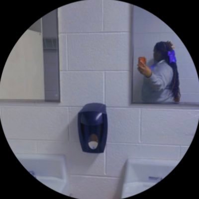 Surviving_Dami's profile picture. 