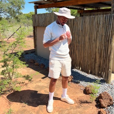 • Msc Zoology (DNA barcoding and eDNA metabarcoding ) •Machine learning for biodiversity •Chelsea FC• Ndebele• Mfana Pirara