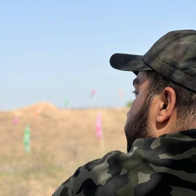 Hossein77mo's profile picture. (الحمدالله‌الذی‌خلق‌الحسین)     دیر یا زود باید رفت، چه‌ خوش خوش رفتنی خونین رنگ...🌱