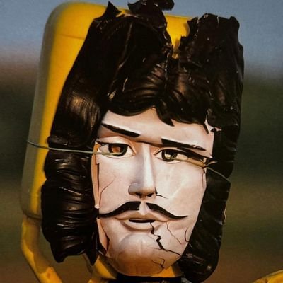 Leibgeber_'s profile picture. posting/RTing on music, lit, film, wrestling when I'm bored 🌱 bilingual 🌾 formales Denken umständlich