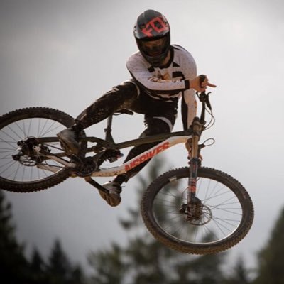 Leon49338655205's profile picture. 