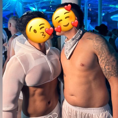 Weāre just two guys, married and enjoying life one day at a time. We hope you enjoy our adventures! Show and send us some love š„°