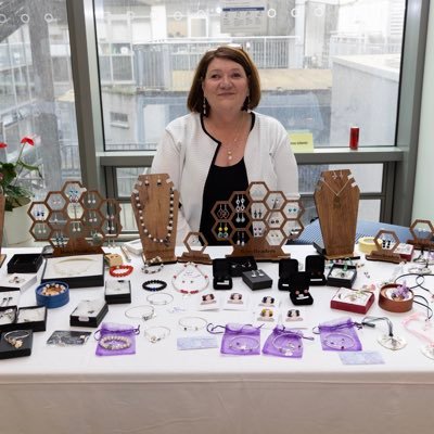 Creative and inspiring handmade costume jewellery. I am also @busytweeters helping people with their SM engagement. #SocialMediaEngager #busybeaders #soulangels