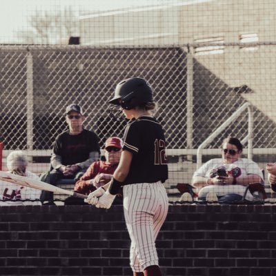 allie_m25's profile picture. 2026🎓 Of Riverdale High School #12 CF Fast pitch 18U #25