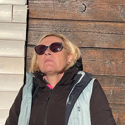 PlatexSa18142's profile picture. 