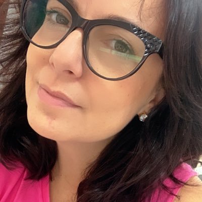 Viviane00589622's profile picture. 