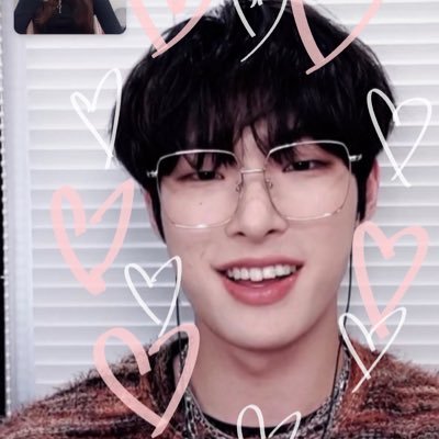 𖤐 . + 240227 first call with mingi 🐥⋆ ✧ ~ your average local delulu hotteok, mingki & ppudding ✩°｡⋆ biggest desire and yunsangi enthusiast