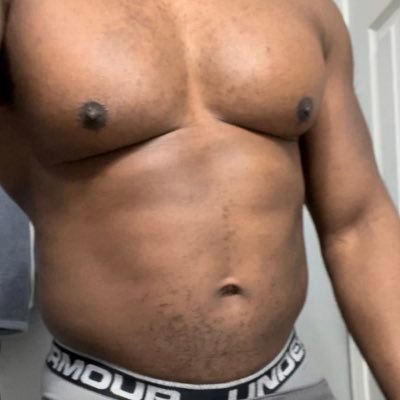Here for a good time and not a long time.DL verbal Musc fit in shape athlete for the same. let's be grown men. I fck with bitches and Musc niggas!
